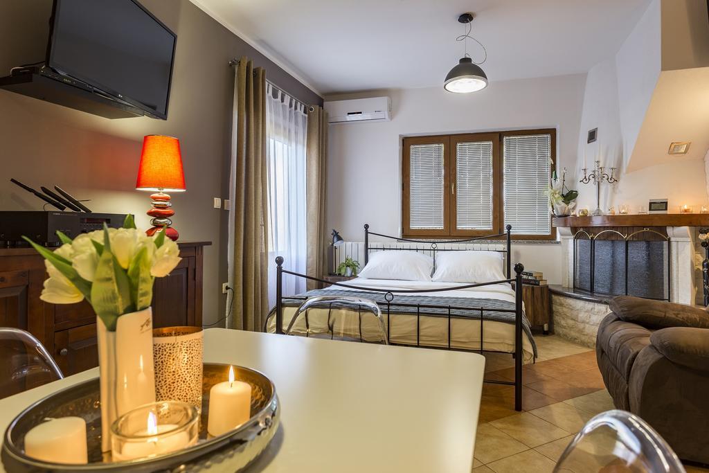 Villa Anavi Bicici Exteriör bild